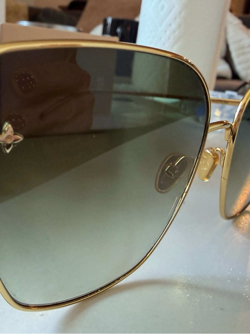Louis Vuitton charm cat eye sunglasses - Picture 5 of 7